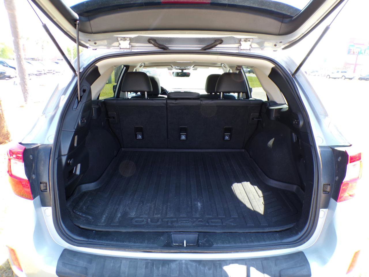 Used 2017 Subaru Outback 2.5i Limited image 8