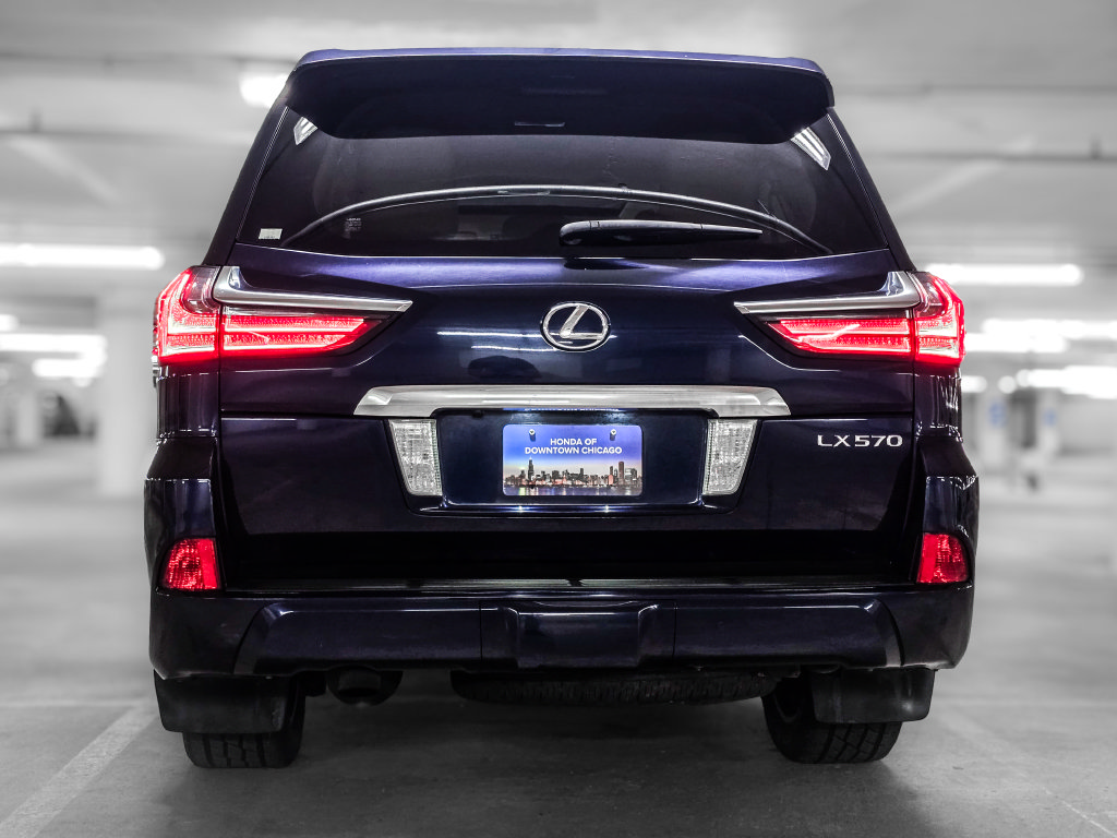 Used 2017 Lexus LX 570 4WD w/ Luxury Package image 8