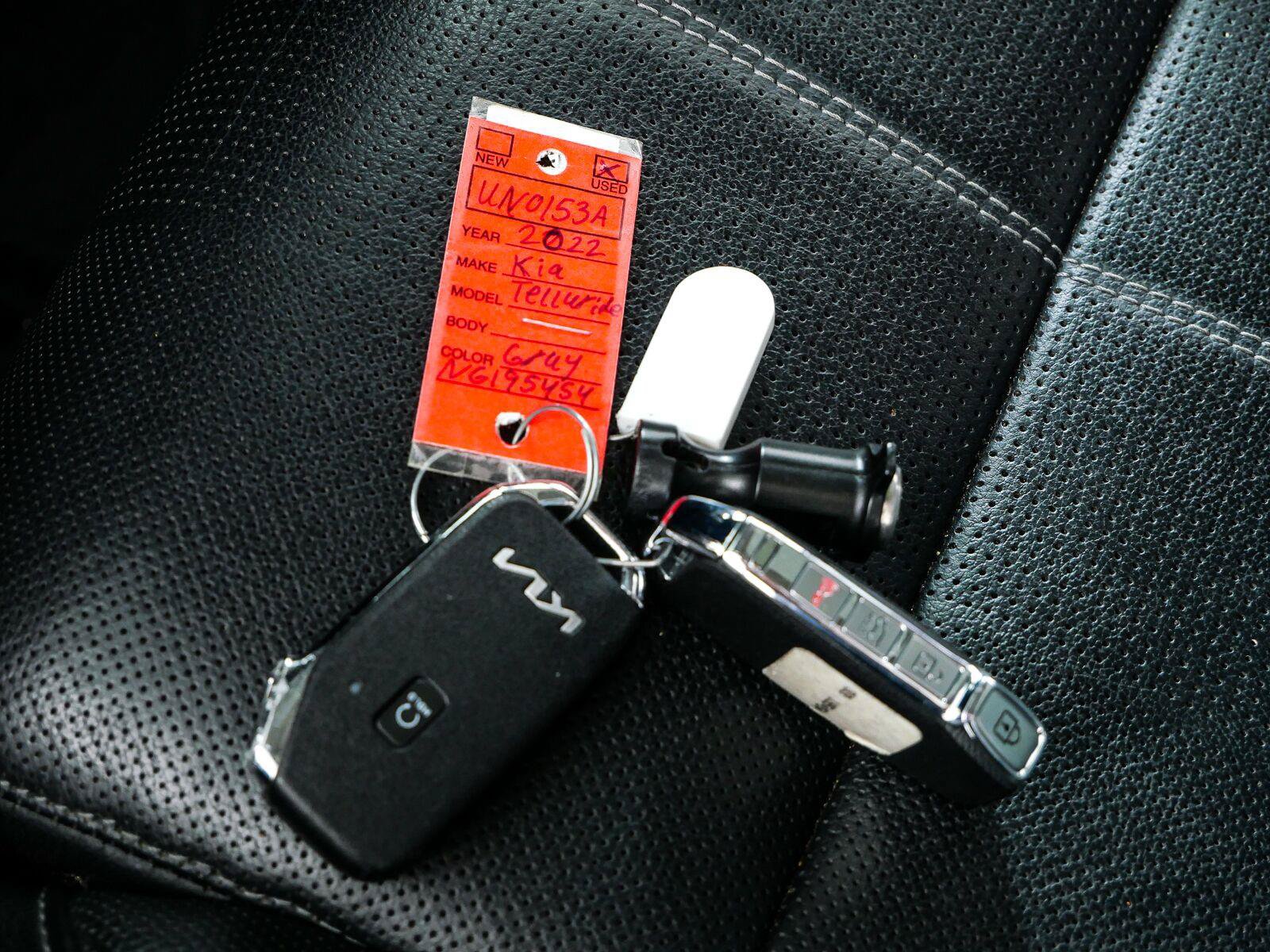 Used 2022 Kia Telluride SX w/ Nightfall Edition Package AWD/4WD image 42