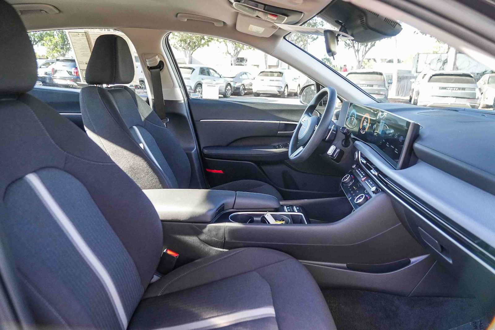 Certified 2025 Hyundai Sonata SEL FWD image 16