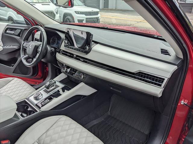 Used 2022 Mitsubishi Outlander SEL FWD image 20