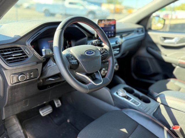 Used 2024 Ford Escape ST-Line image 12
