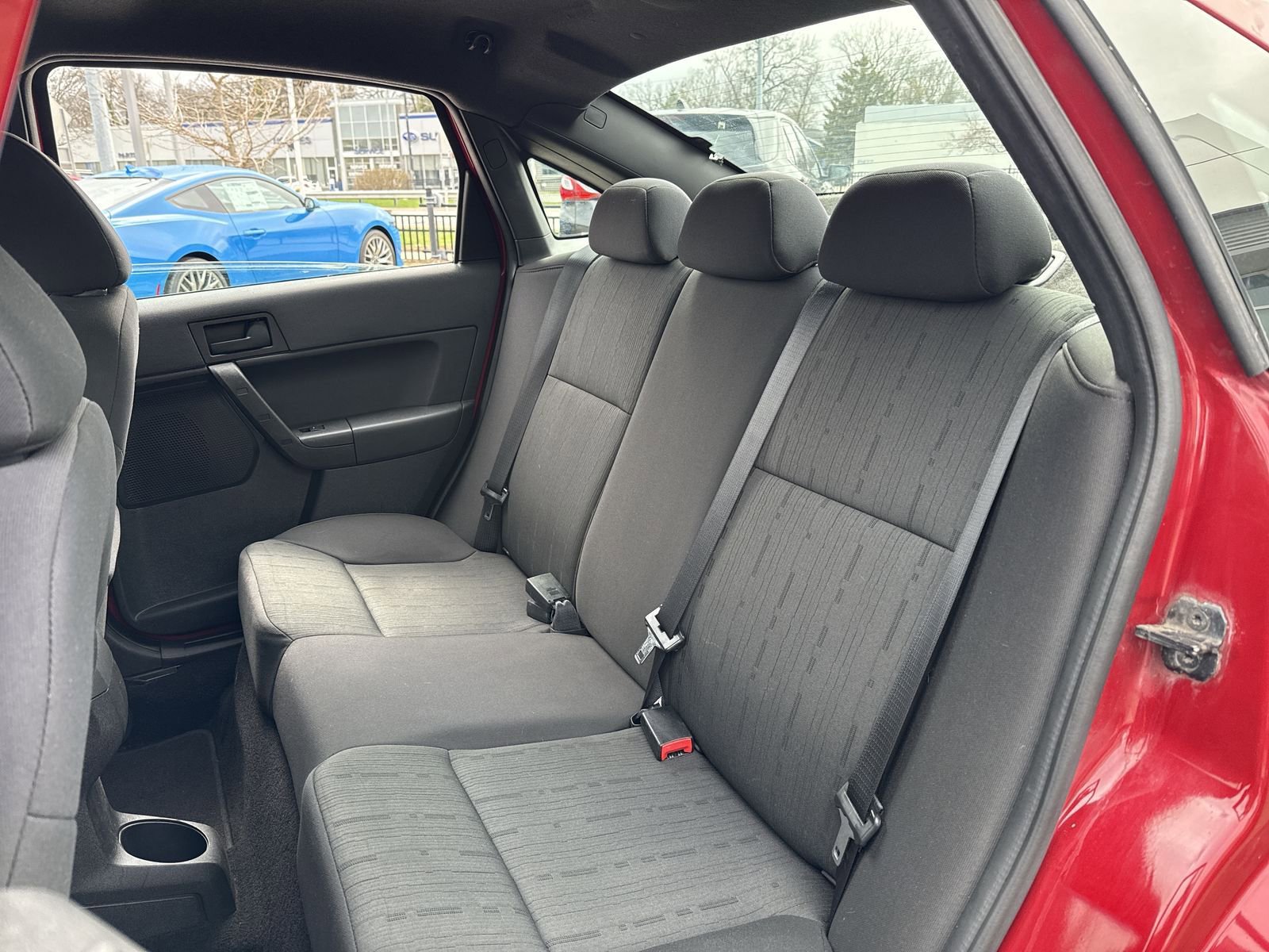 Used 2011 Ford Focus SE image 22