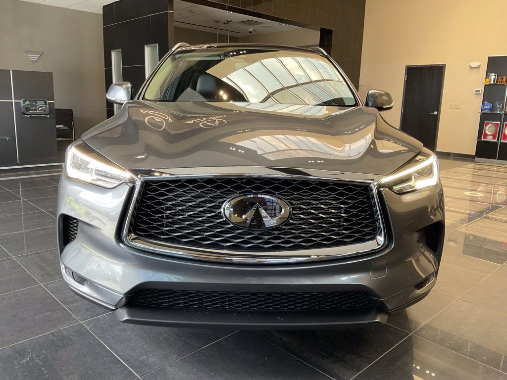 Used 2023 INFINITI QX50 Luxe AWD/4WD image 2