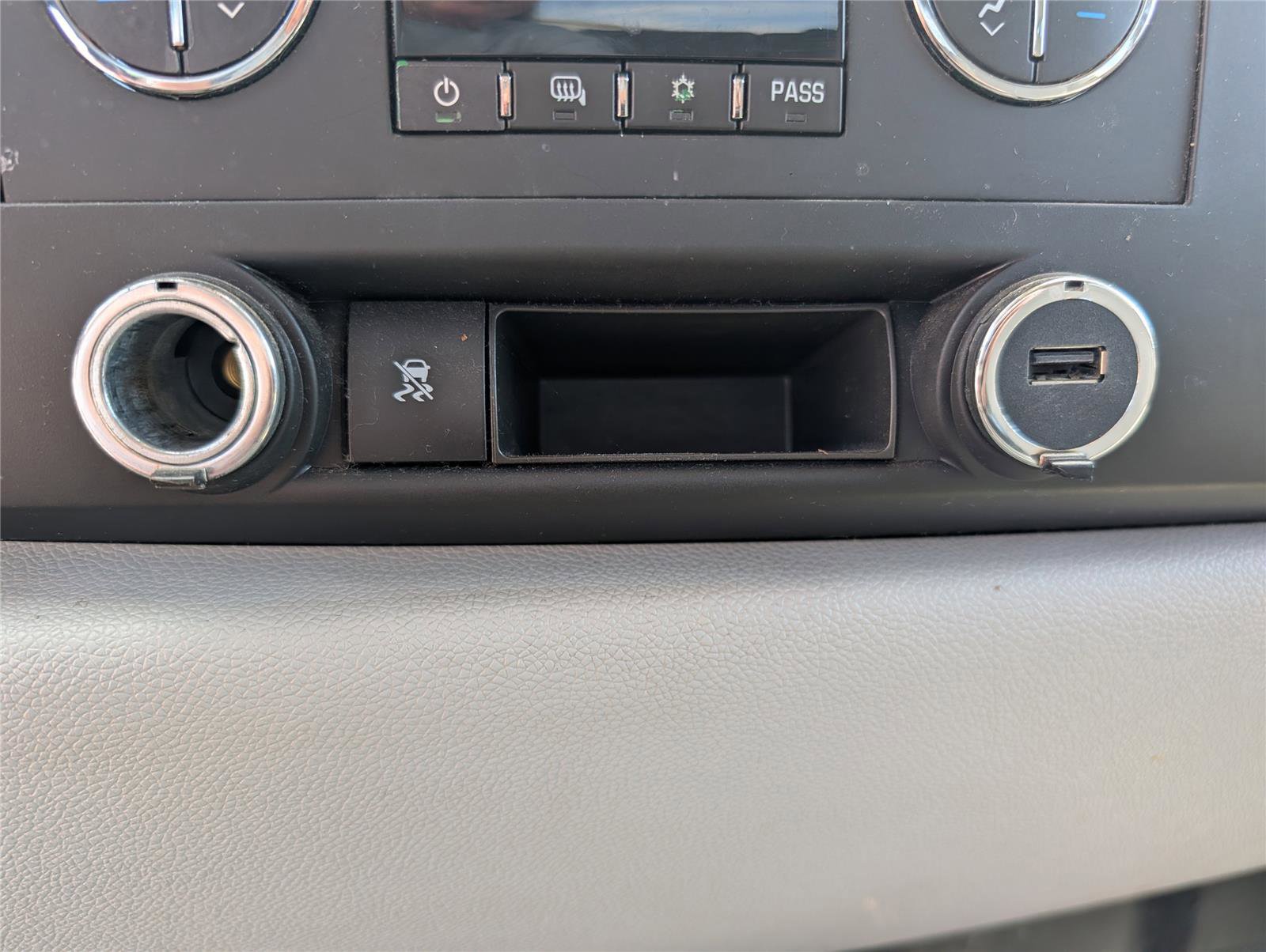 Used 2011 GMC Sierra 1500 SLE w/ Power Tech Package image 15