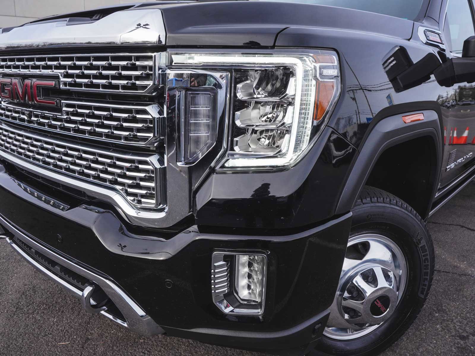 Used 2022 GMC Sierra 3500 Denali image 47