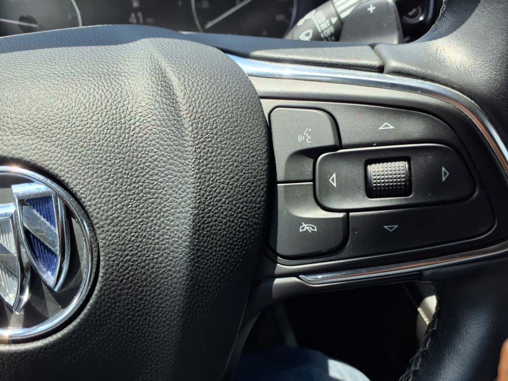 Used 2022 Buick Envision Preferred image 23