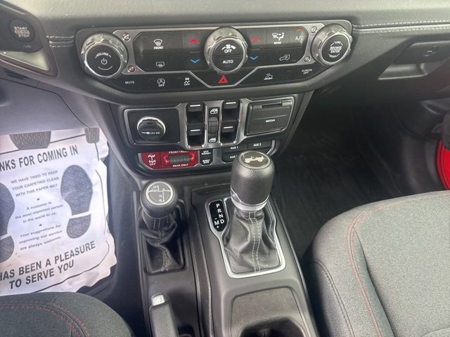 Used 2024 Jeep Wrangler Unlimited Rubicon image 15
