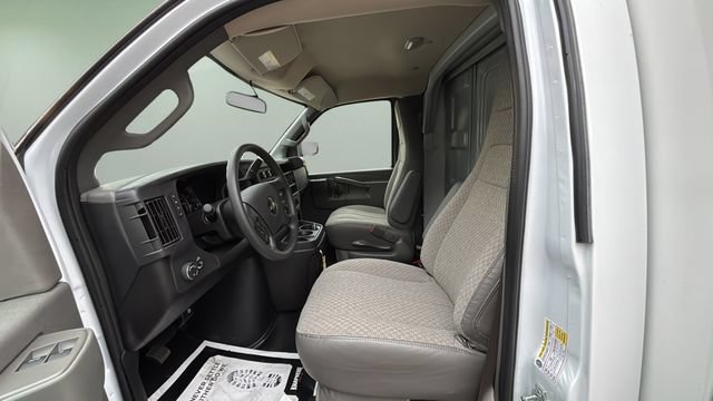 New 2025 Chevrolet Express 3500 w/ Power Convenience Package RWD image 27