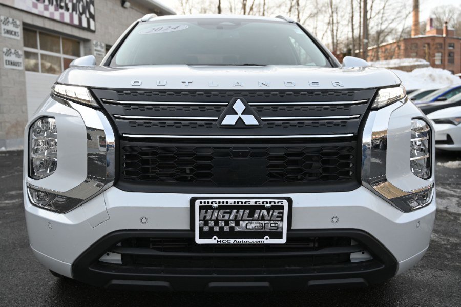 Used 2024 Mitsubishi Outlander SEL image 9