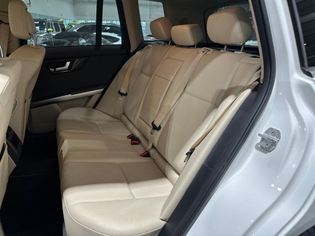 Used 2015 Mercedes-Benz GLK 350 4MATIC image 38