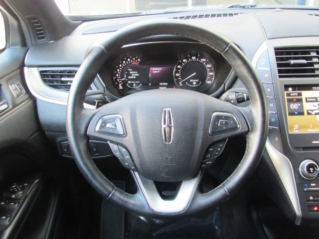 Used 2016 Lincoln MKC Premiere image 29