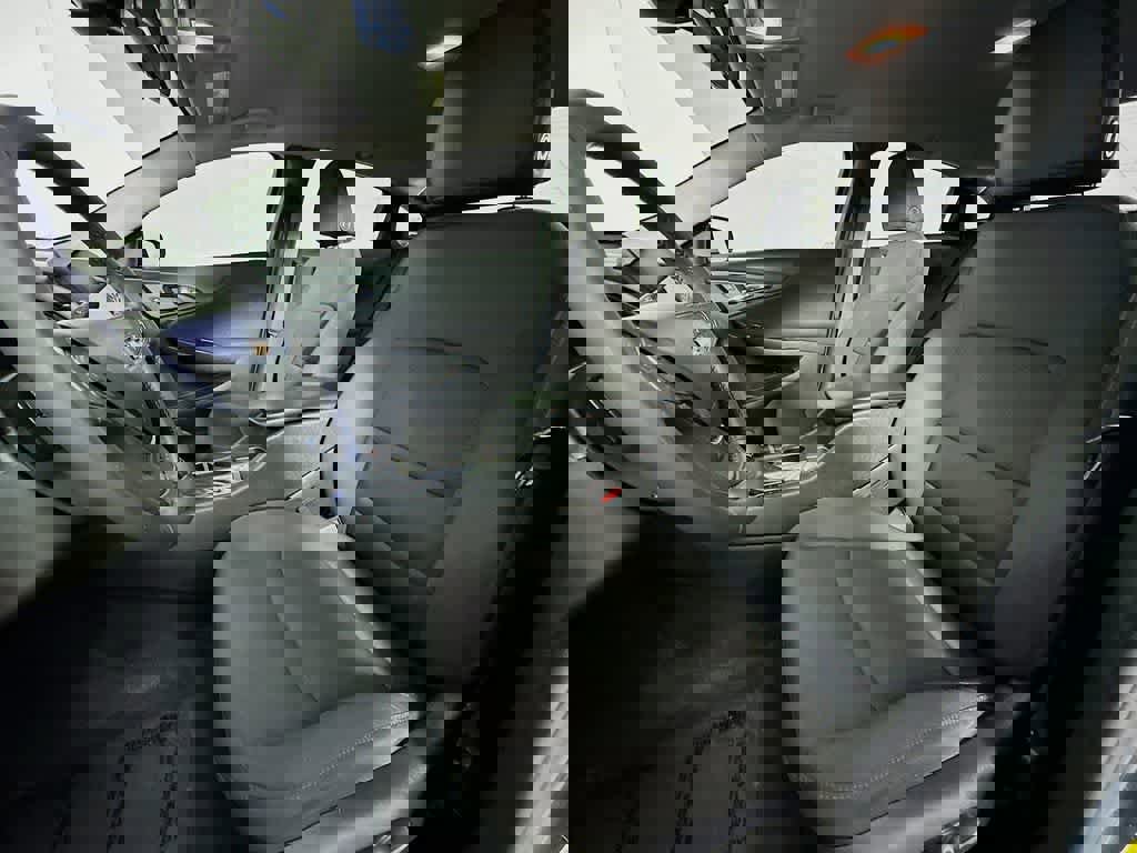 Used 2021 Chevrolet Malibu RS FWD image 12