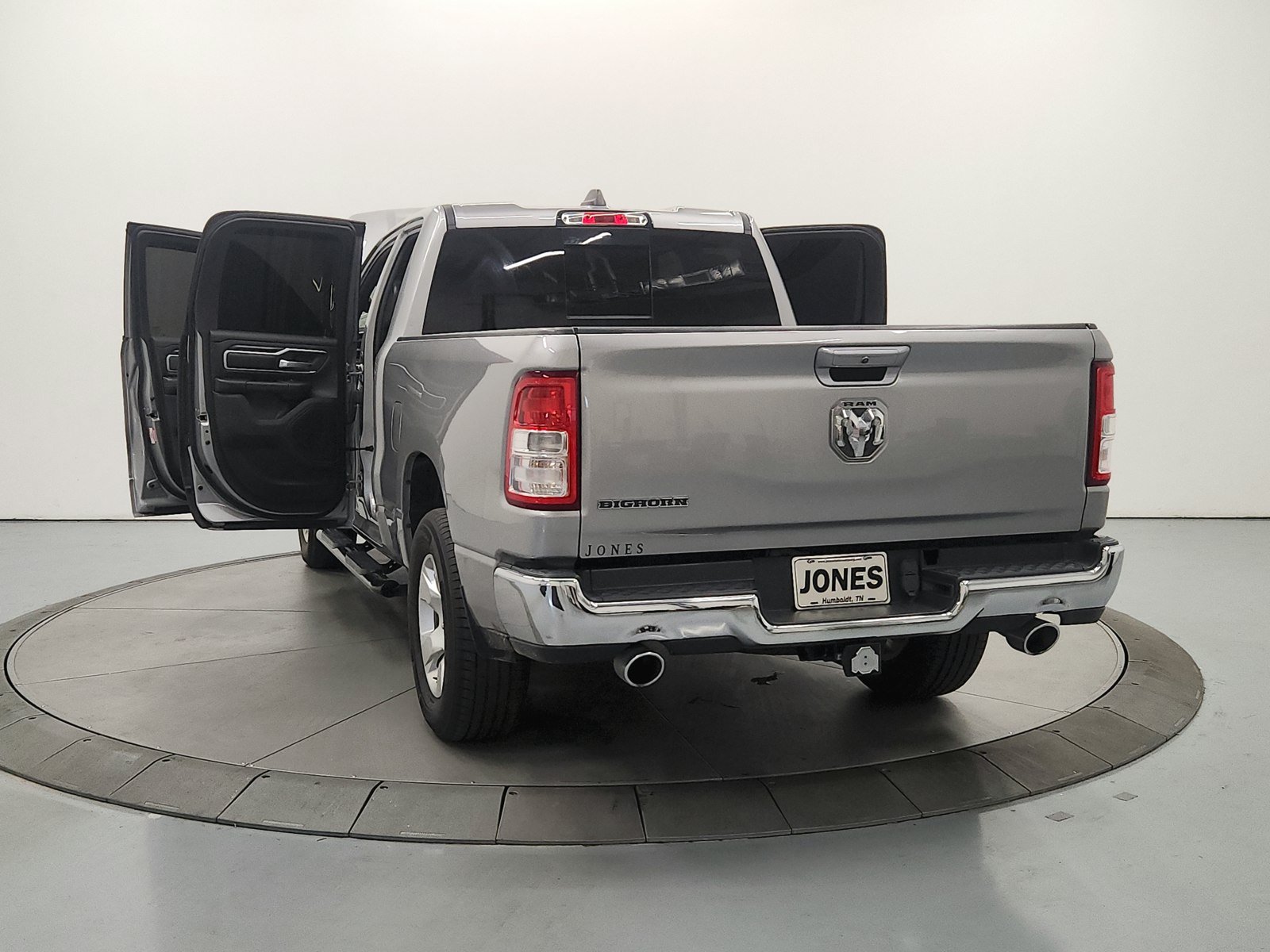 Used 2022 RAM 1500 Big Horn RWD image 15