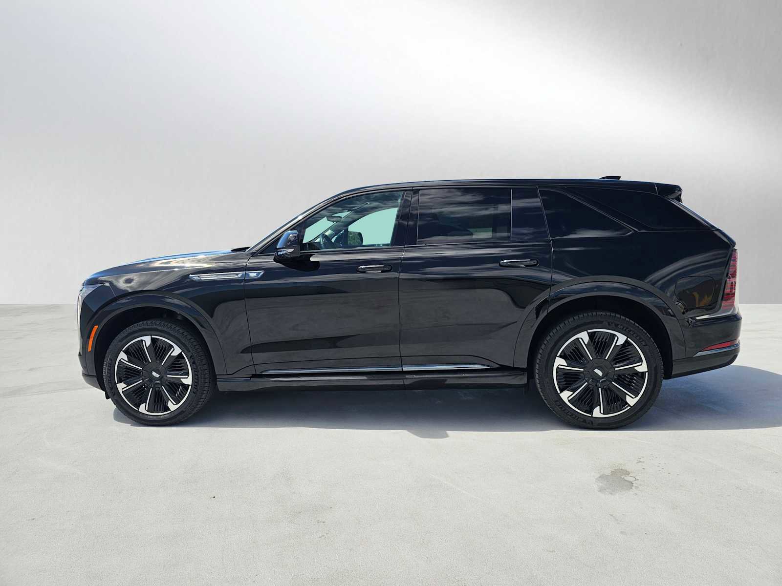 Used 2025 Cadillac Escalade IQ Sport 2 AWD/4WD image 6