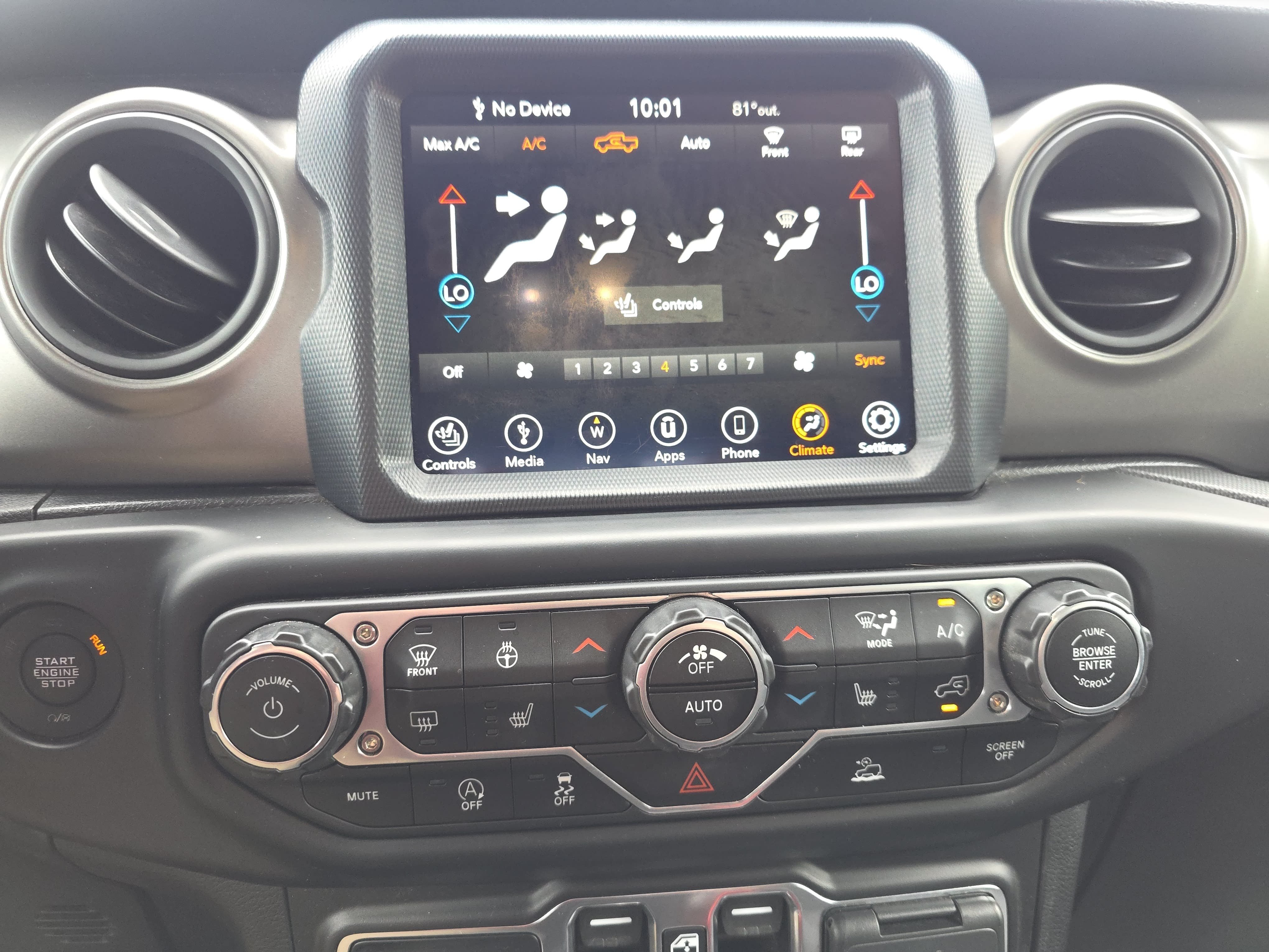 Used 2022 Jeep Gladiator Overland AWD/4WD image 19