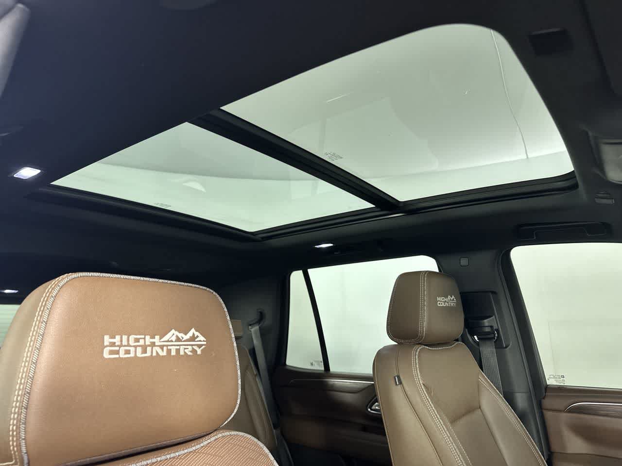 Used 2023 Chevrolet Tahoe High Country AWD/4WD image 19