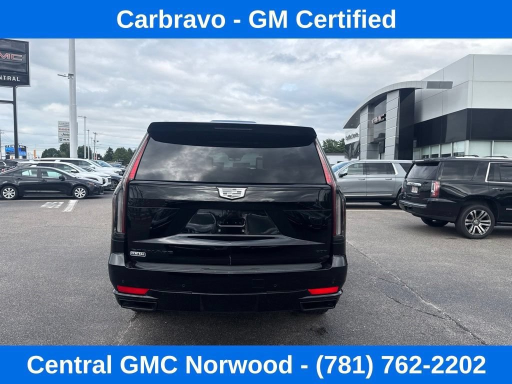 Used 2024 Cadillac Escalade Sport Platinum w/ LPO, ONYX Package AWD/4WD image 4