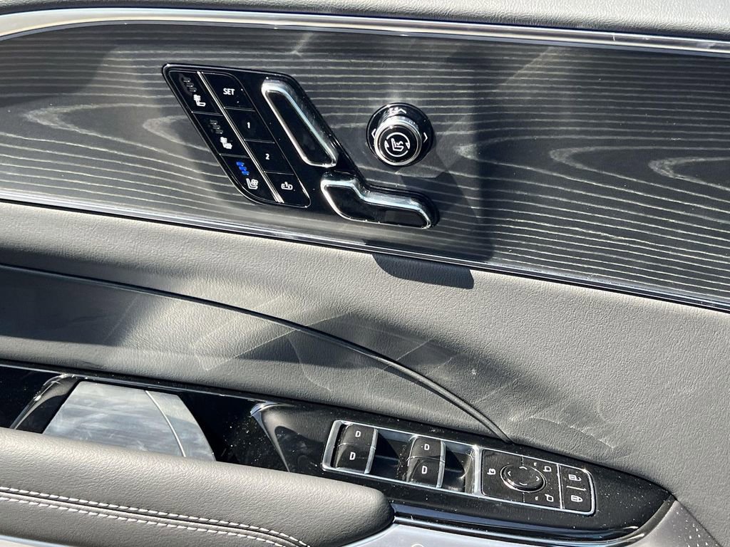 New 2026 Cadillac Lyriq V image 23