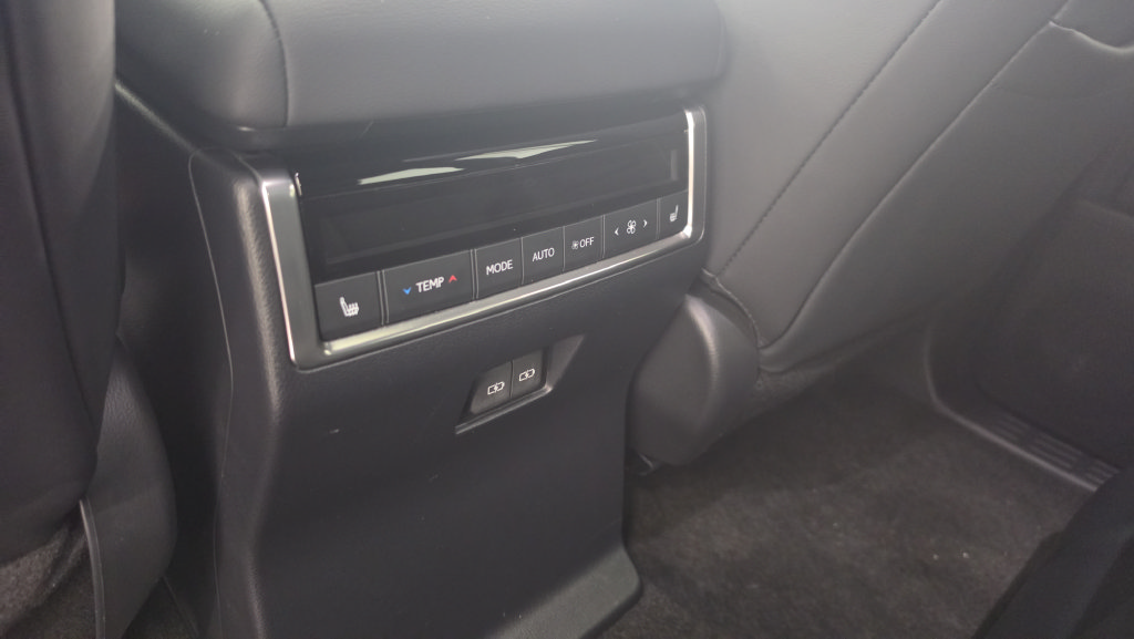 Certified 2024 Lexus GX 550 w/ Accessory Package (2T) AWD/4WD image 21