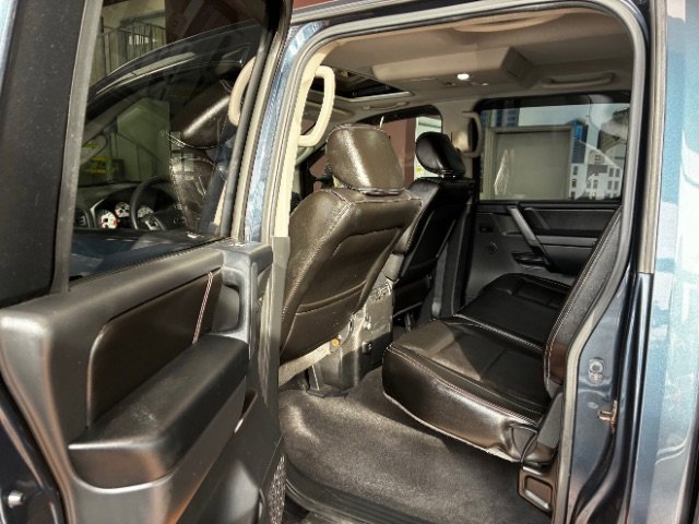 Used 2014 Nissan Titan PRO-4X w/ Pro-4x Luxury Package image 28