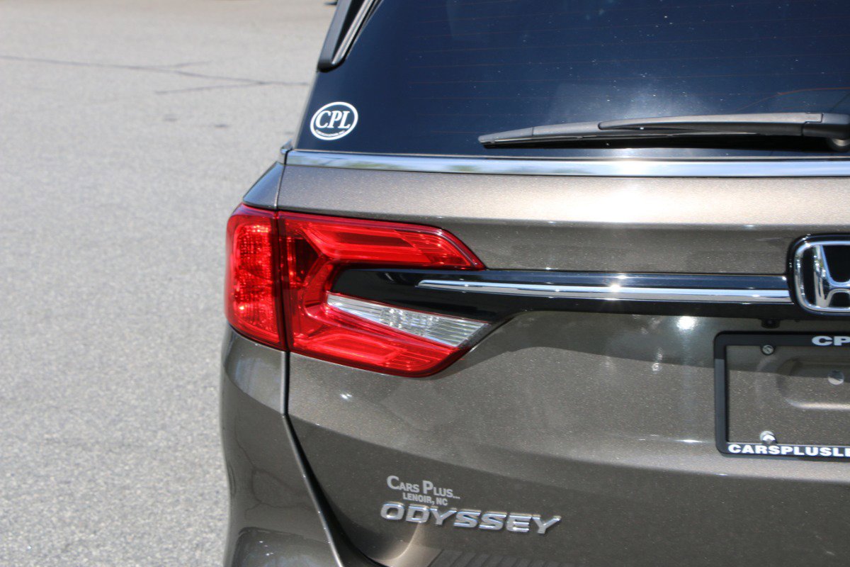 Used 2023 Honda Odyssey EX-L image 6