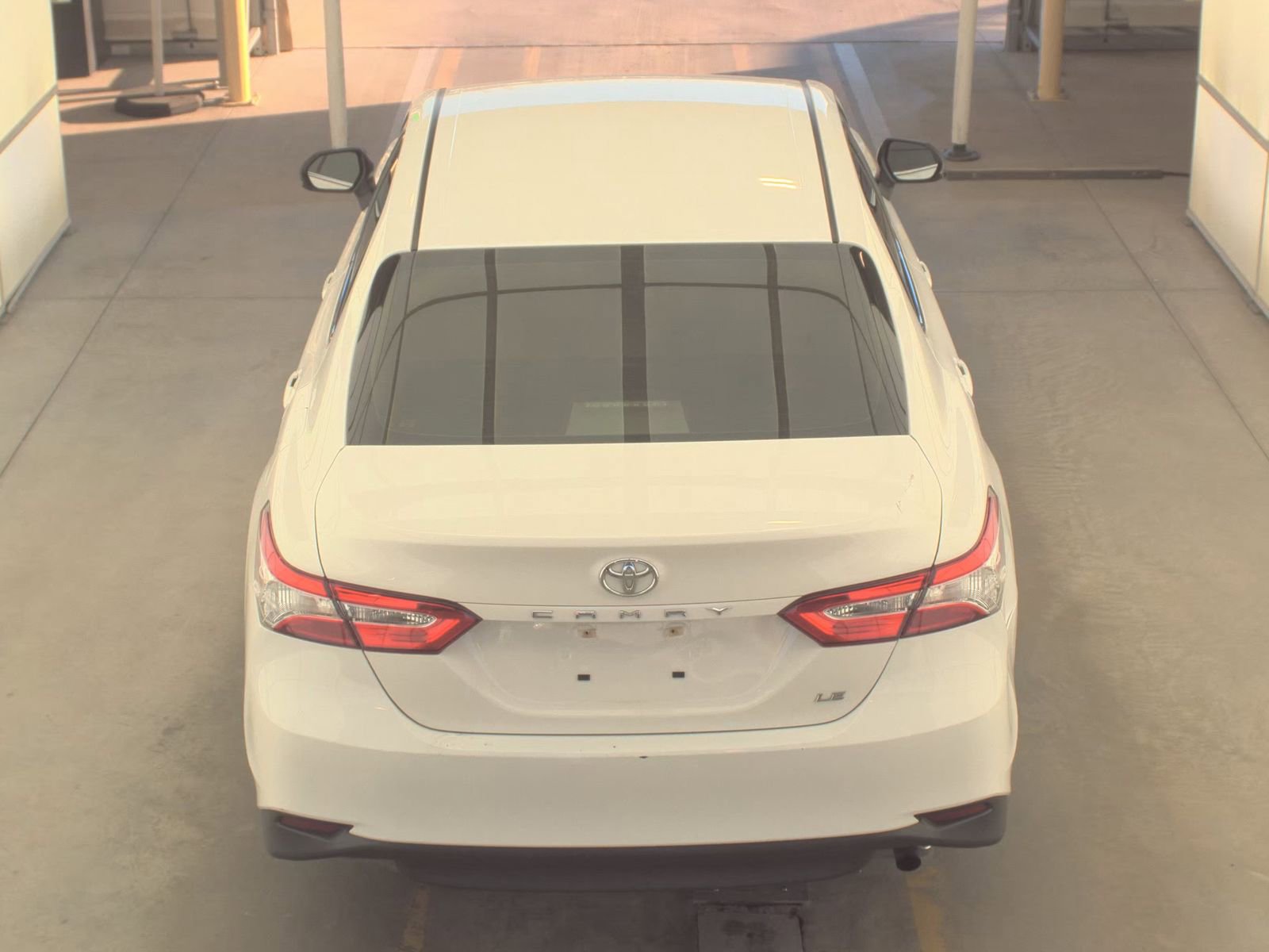 Used 2018 Toyota Camry LE FWD image 10