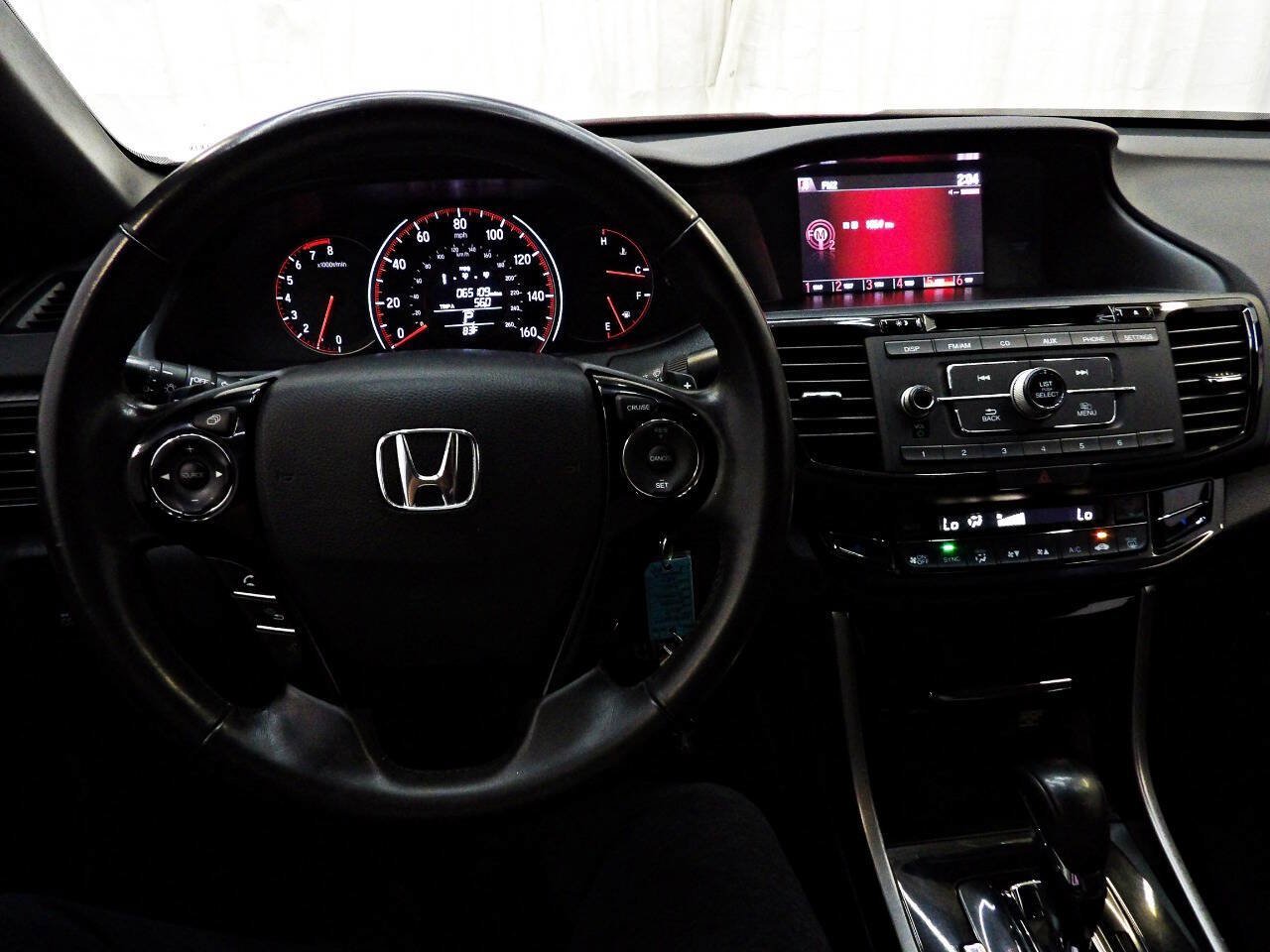 Used 2017 Honda Accord Sport image 17