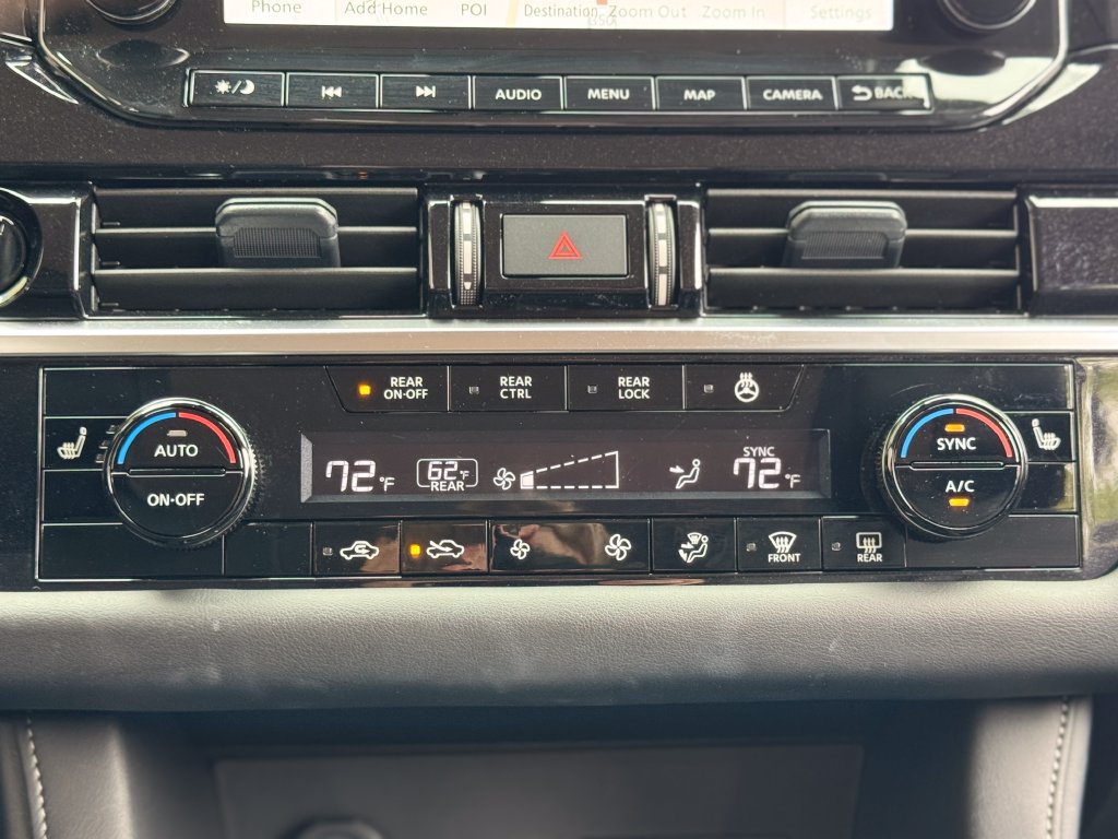 Used 2025 Nissan Pathfinder SL FWD image 20