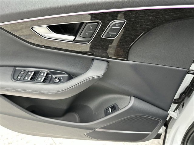 Certified 2025 Audi Q7 3.0T Premium Plus w/ Premium Plus Package image 13