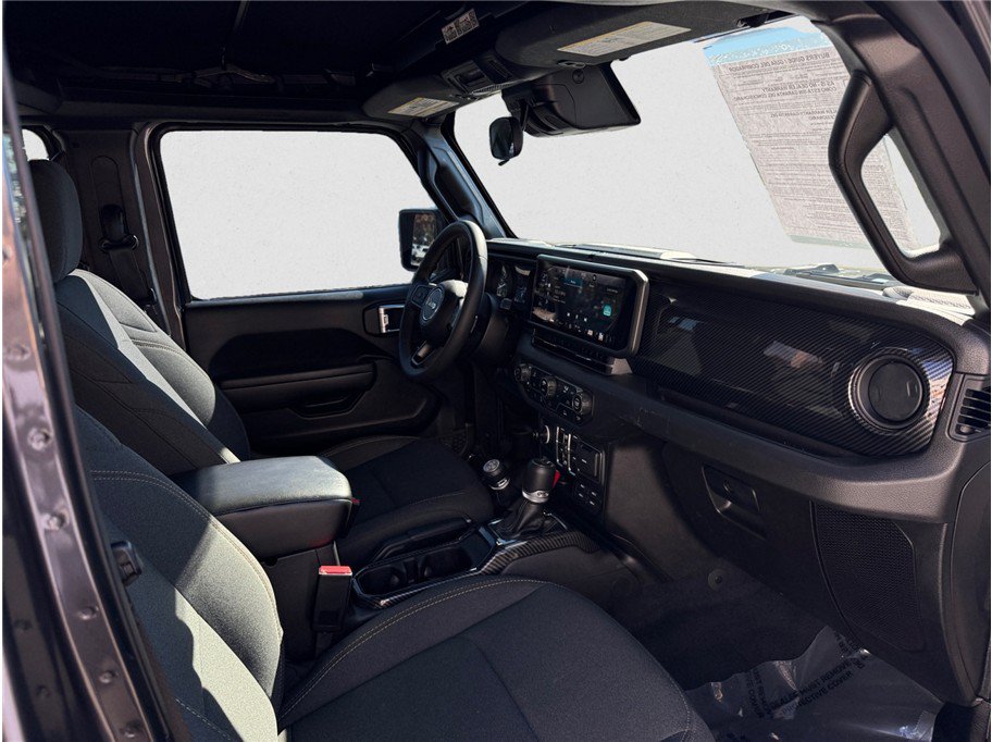 Used 2024 Jeep Wrangler Unlimited AWD/4WD image 12