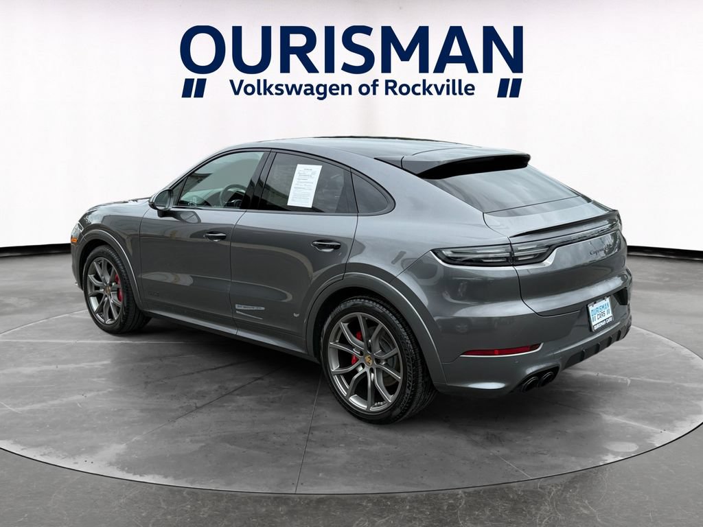Used 2023 Porsche Cayenne GTS w/ Premium Package AWD/4WD image 4