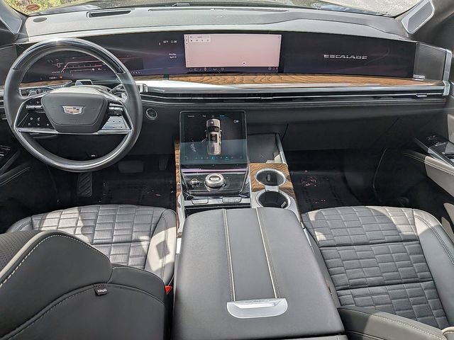 Certified 2025 Cadillac Escalade ESV Premium Luxury Platinum w/ LPO, Floor Liner Package image 15