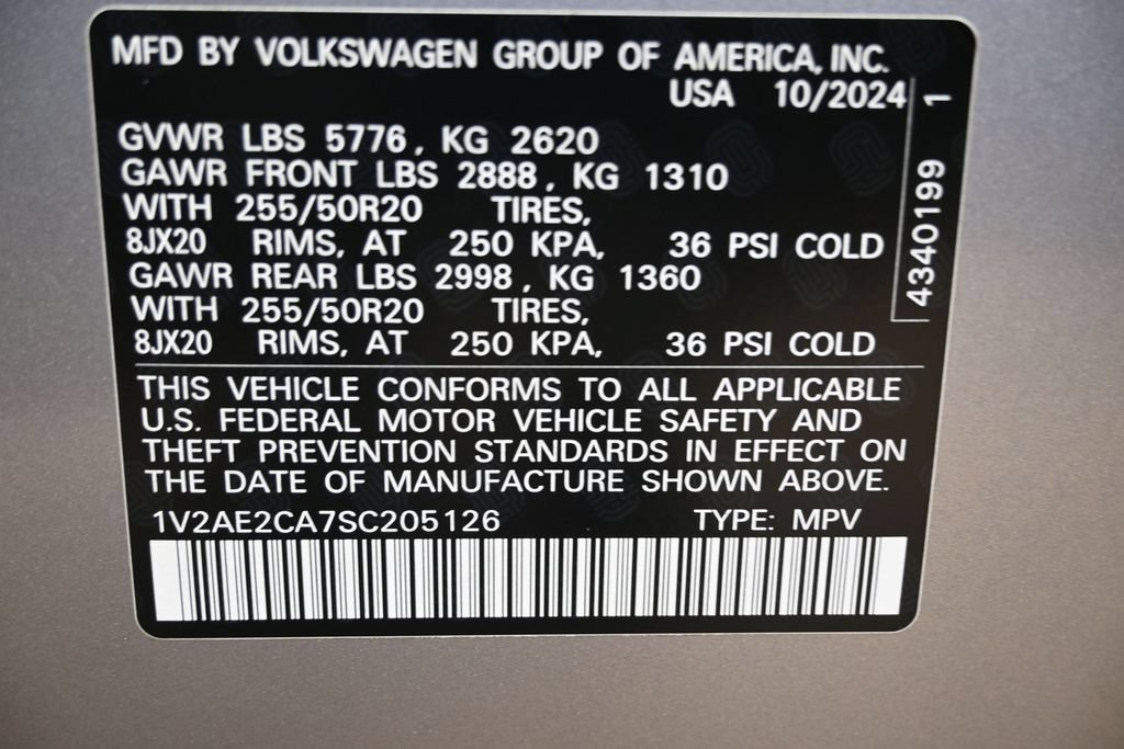 Used 2025 Volkswagen Atlas Cross Sport SEL R-Line AWD/4WD image 40