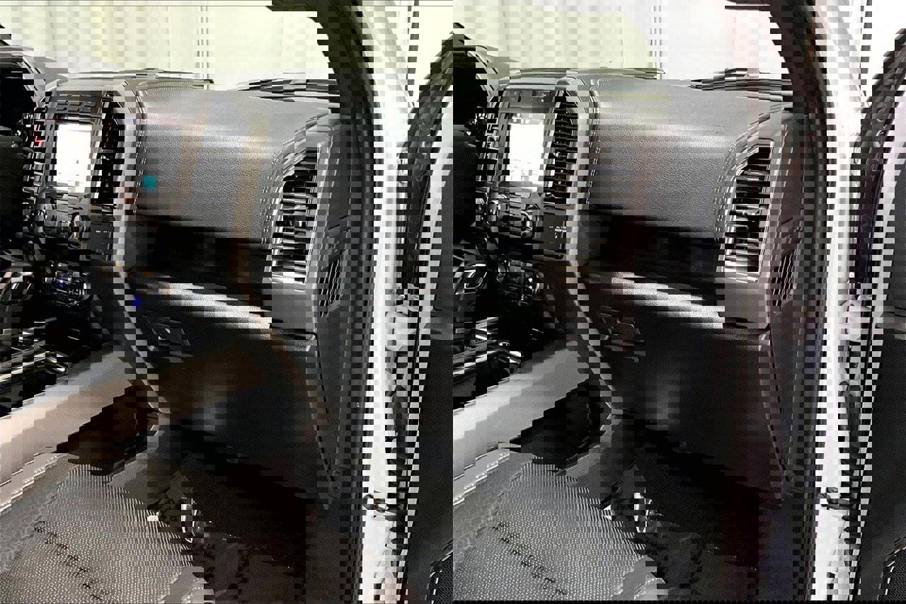 Used 2019 Ford F150 Raptor w/ Equipment Group 802A Luxury image 16