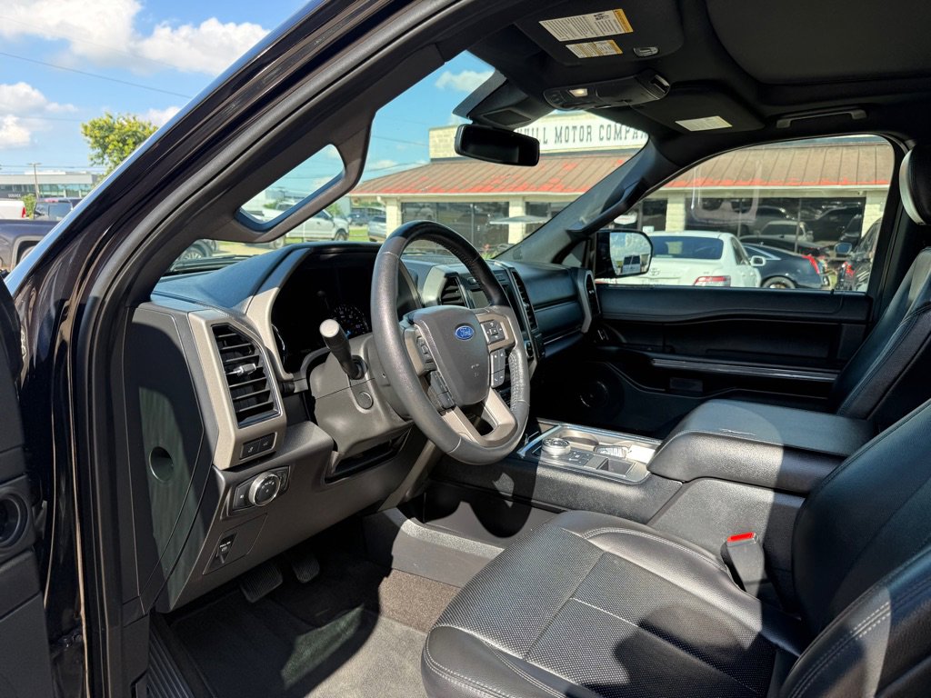 Used 2020 Ford Expedition Max XLT w/ Equipment Group 202A RWD image 14