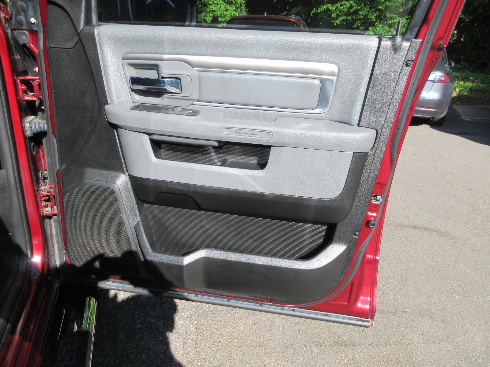 Used 2019 RAM 1500 Big Horn AWD/4WD image 19