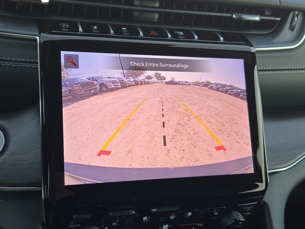 New 2025 Jeep Grand Cherokee L Overland w/ Luxury Tech Group IV AWD/4WD image 38