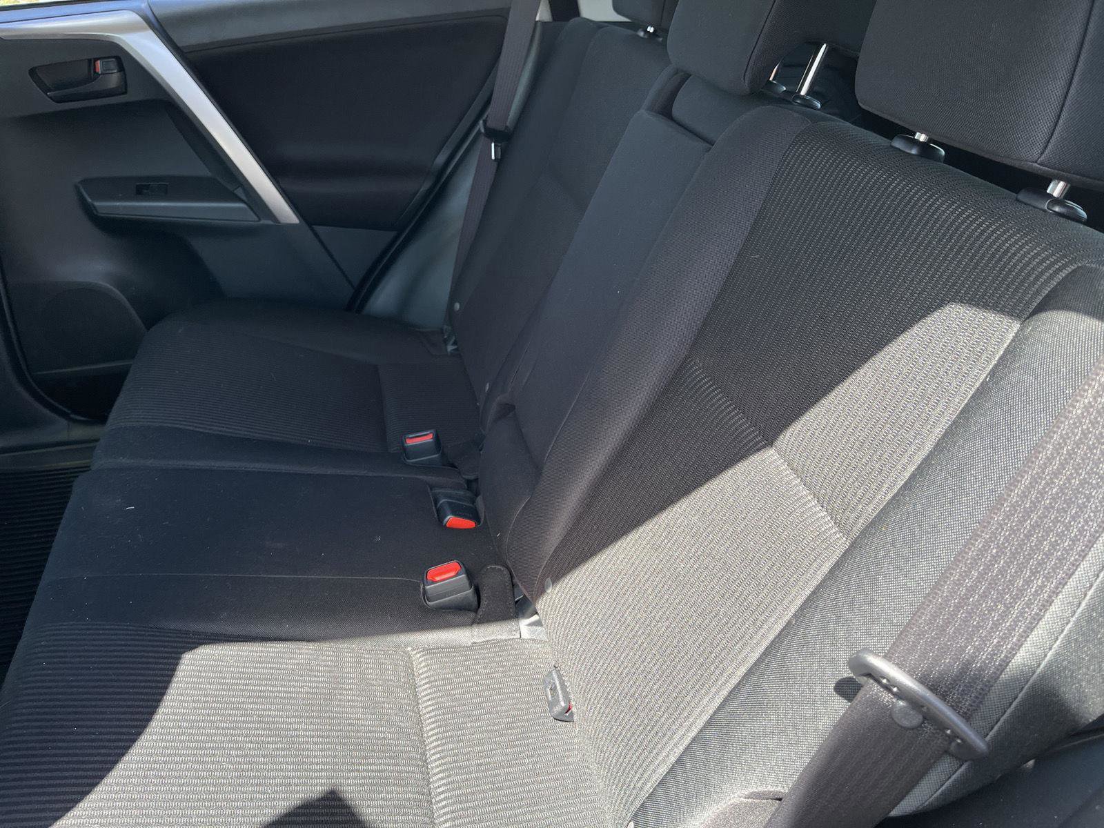 Used 2018 Toyota RAV4 LE w/ All Weather Liner Package AWD/4WD image 12