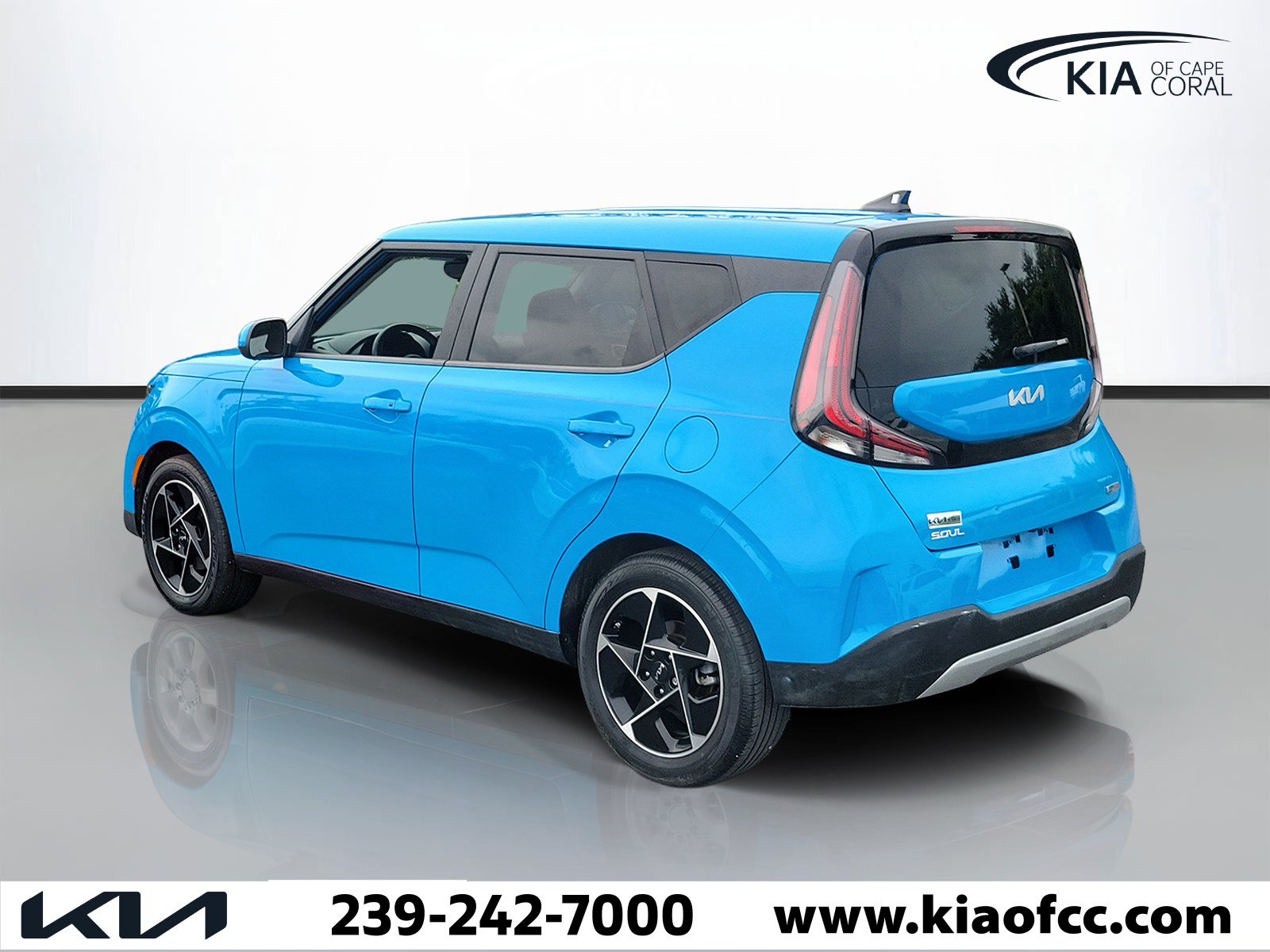 Certified 2025 Kia Soul EX FWD image 4