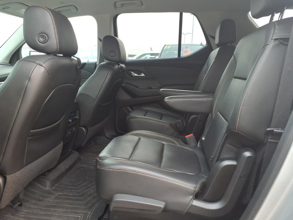 Used 2020 Chevrolet Traverse LT w/ LT Premium Package AWD/4WD image 10