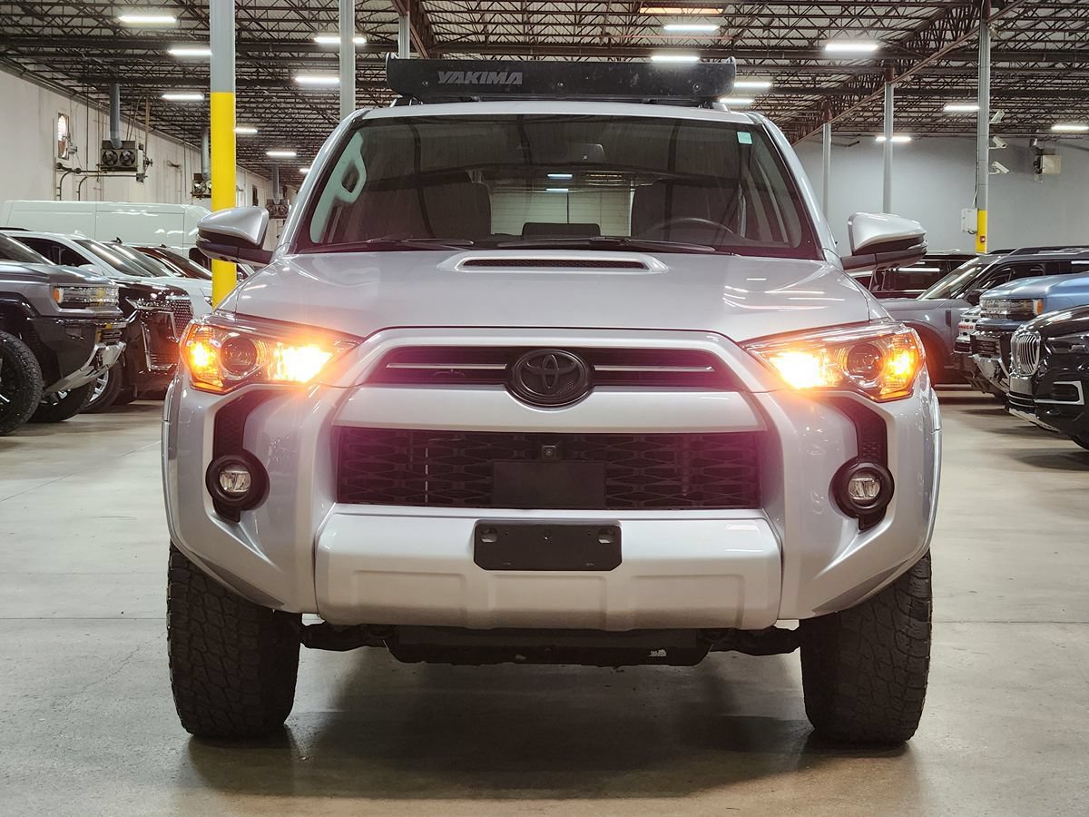 Used 2023 Toyota 4Runner TRD Off-Road Premium w/ Off Road Premium Plus Package AWD/4WD image 2
