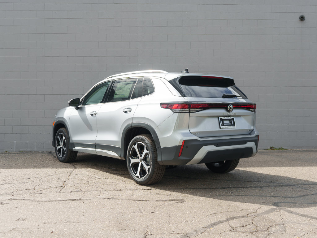 New 2026 Volkswagen Tiguan SE AWD/4WD image 4
