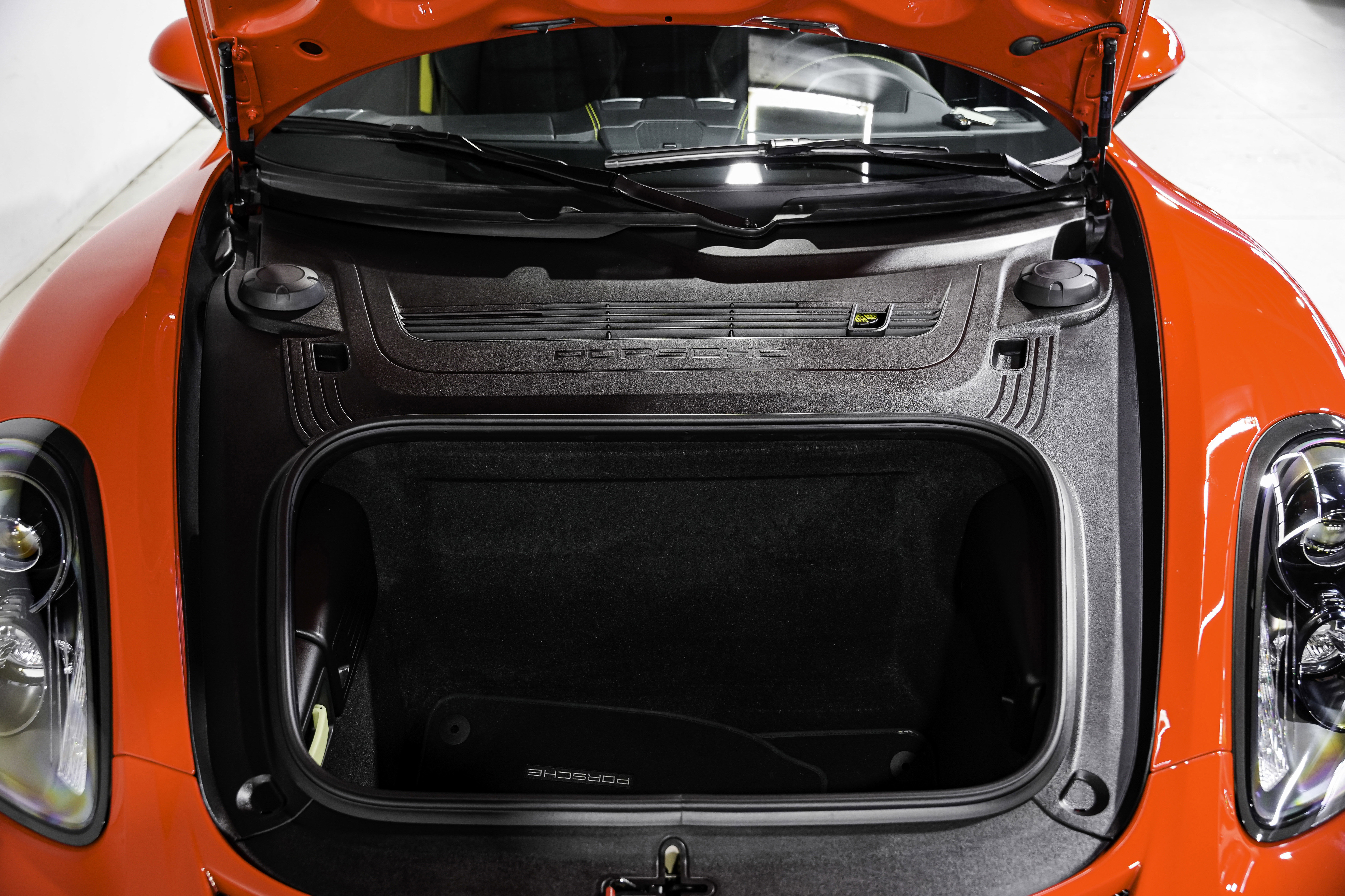 Used 2016 Porsche Boxster Spyder image 39