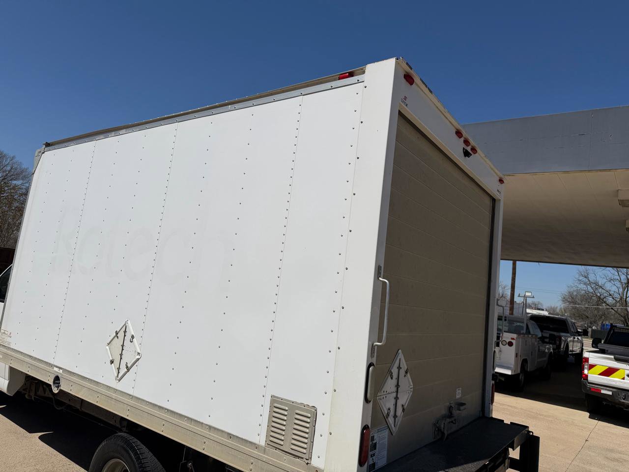 Used 2017 Chevrolet Express 3500 RWD image 14