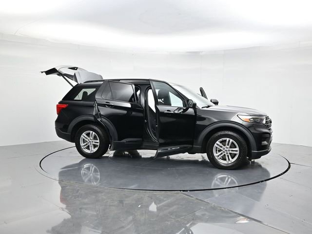 Used 2022 Ford Explorer XLT image 47