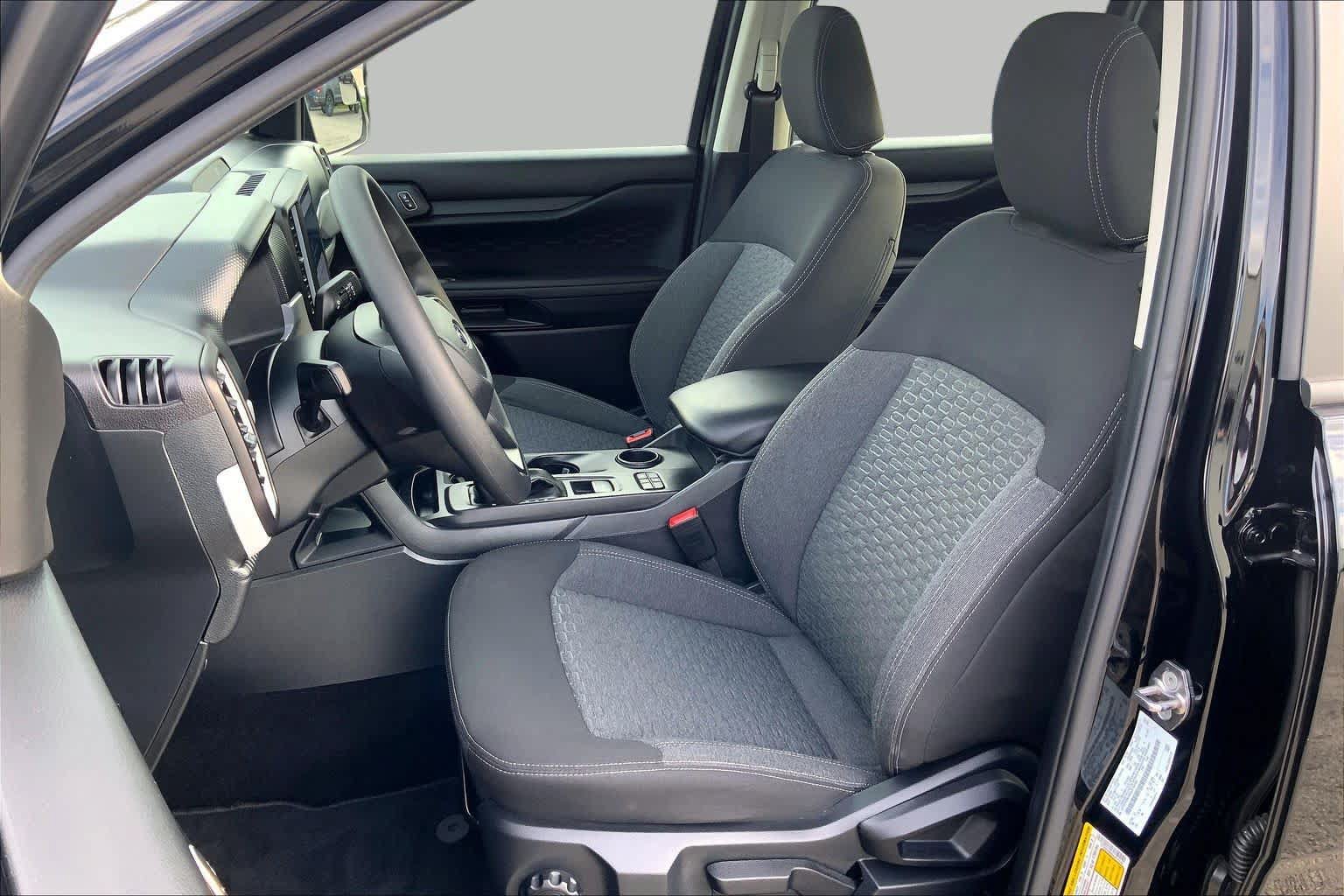 Used 2025 Ford Ranger XL RWD image 8