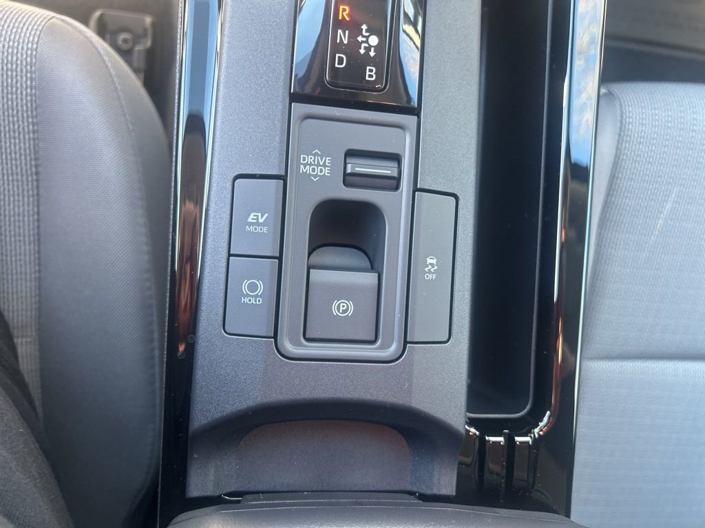 New 2026 Toyota Prius LE image 7