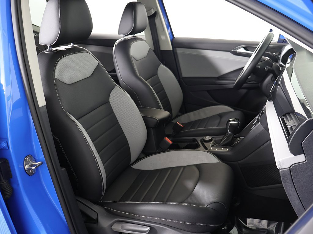 Used 2022 Volkswagen Taos SEL image 33