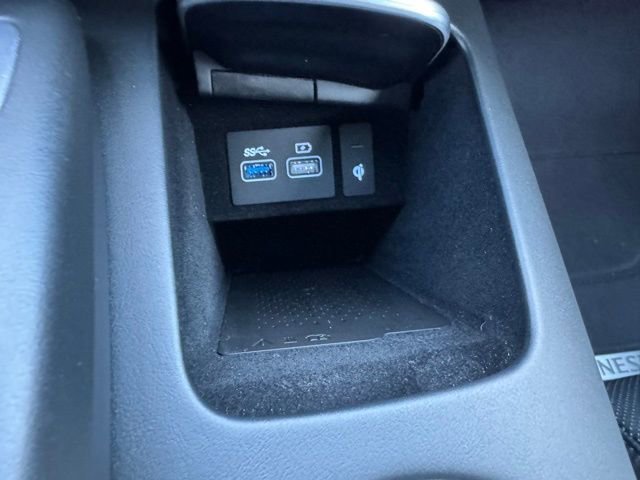 Used 2025 Genesis GV70 2.5T w/ Select Package image 33